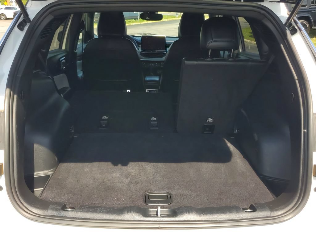 Used 2025 Jeep Compass Limited AWD/4WD image 27