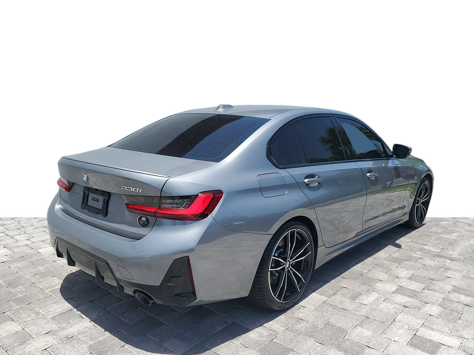 Used 2024 BMW 330i Sedan w/ M Sport Package RWD image 6