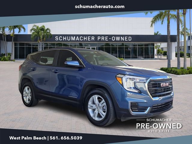 Used 2024 GMC Terrain SLE image 1