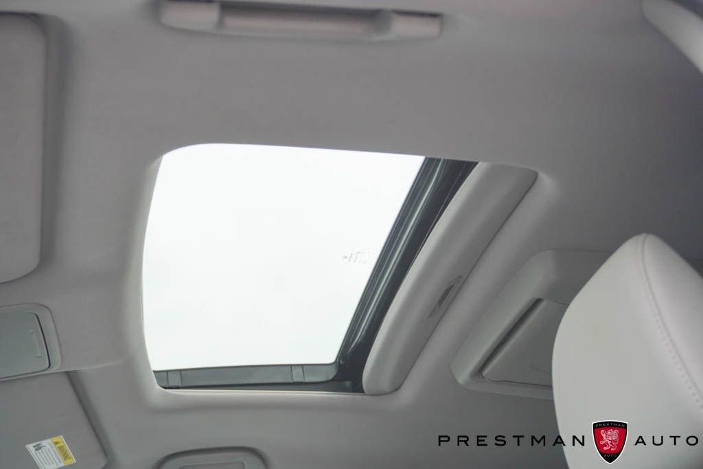 Used 2019 Honda Pilot Touring image 11