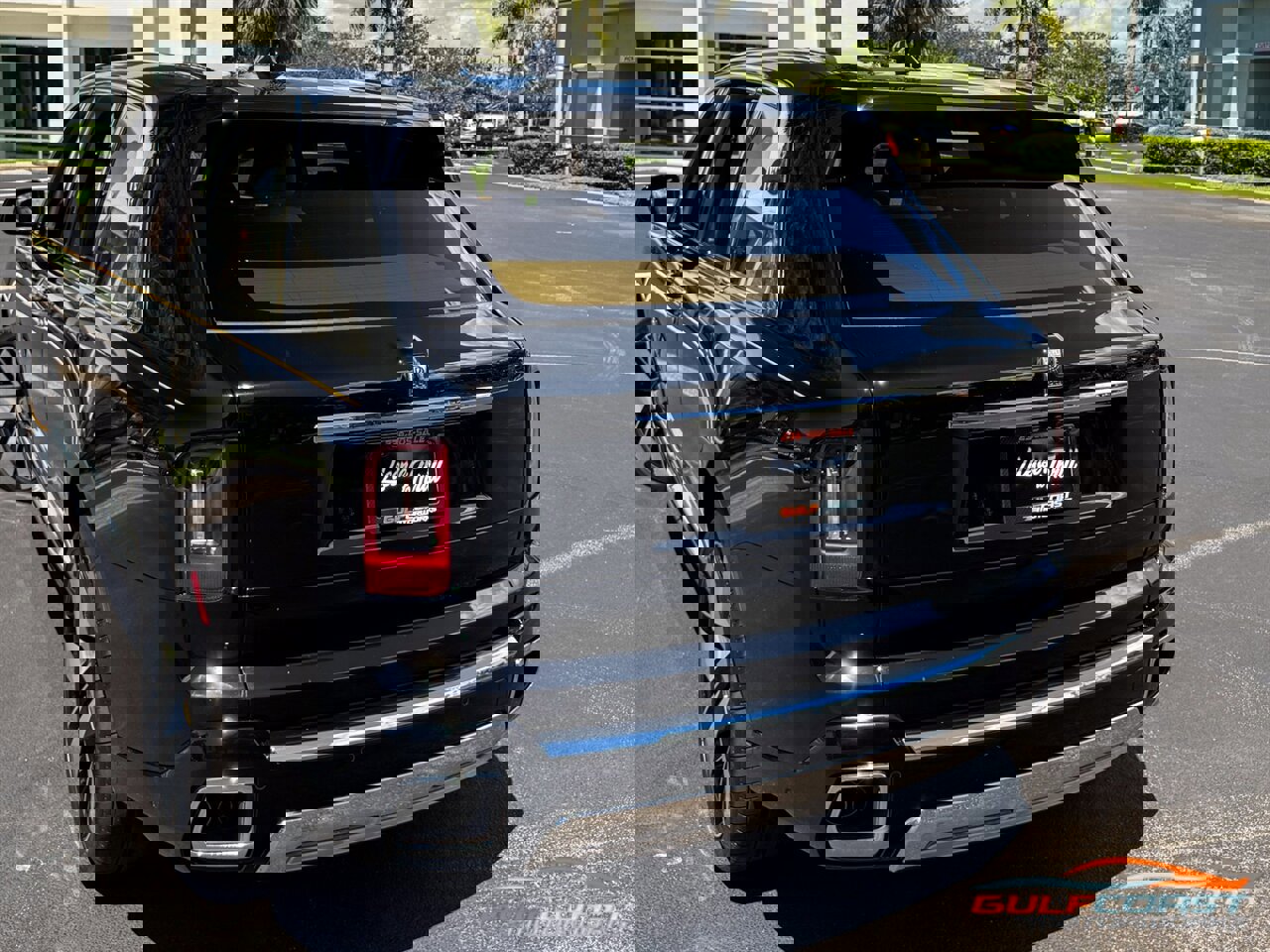 Used 2025 Rolls-Royce Cullinan image 56