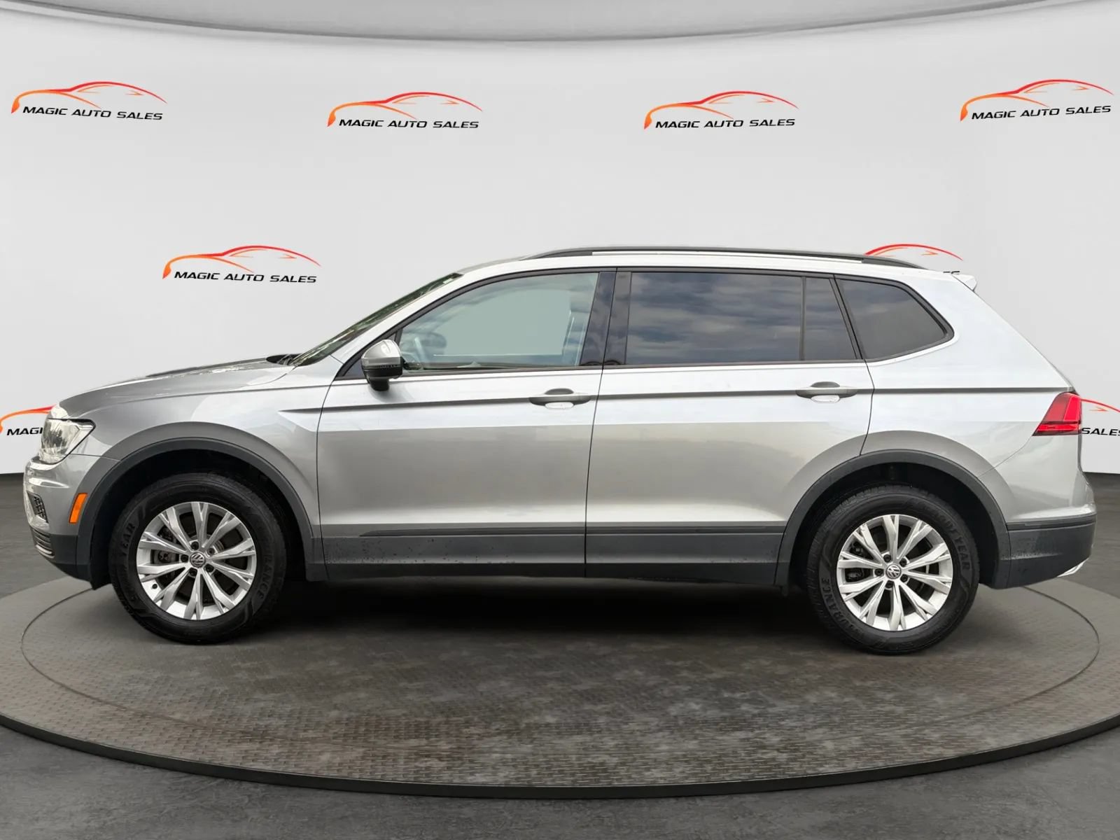 Used 2020 Volkswagen Tiguan S w/ 3rd Row Seat Package AWD/4WD image 7
