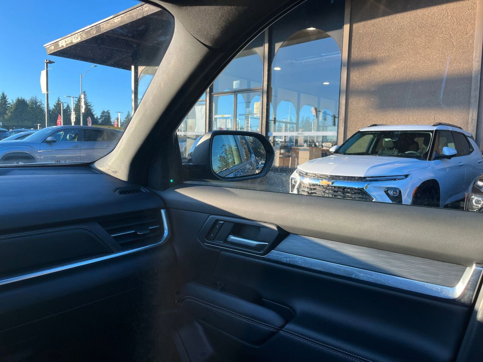 Used 2025 GMC Terrain Elevation image 37