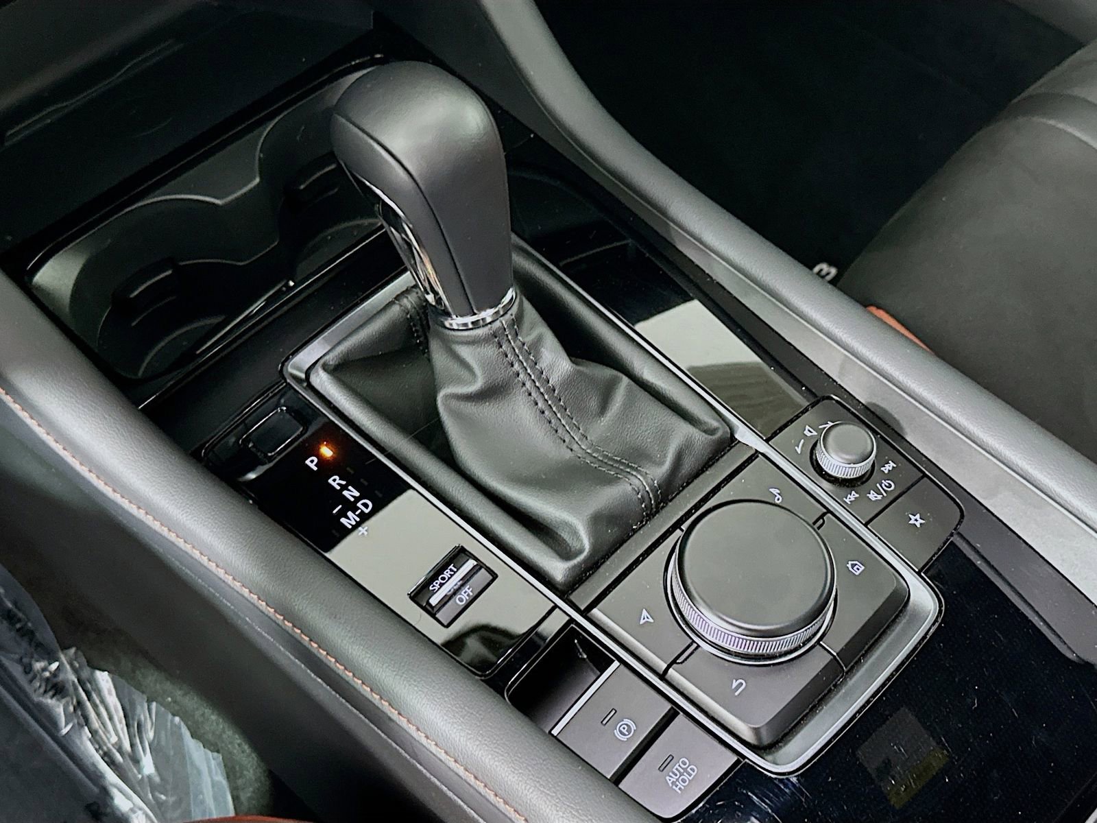 Certified 2025 MAZDA MAZDA3 Carbon AWD/4WD image 17