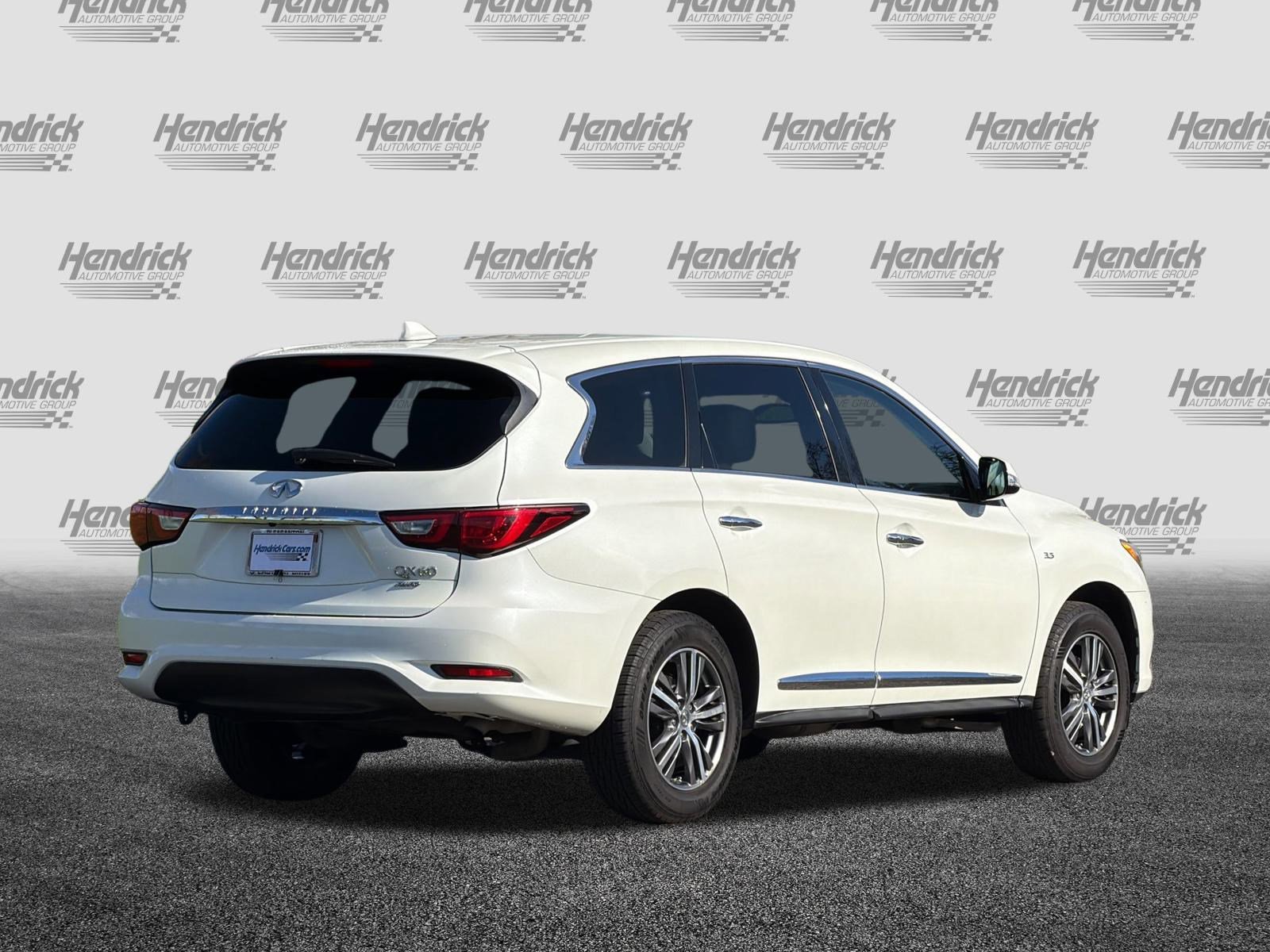 Used 2016 INFINITI QX60 Luxe image 5
