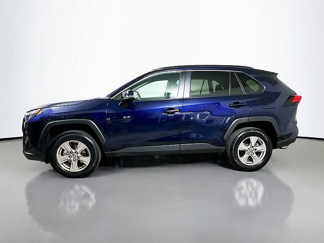 Used 2025 Toyota RAV4 XLE AWD/4WD image 4