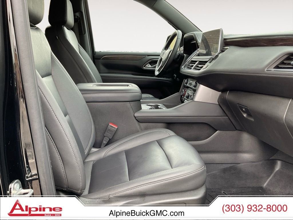Used 2024 Chevrolet Tahoe Z71 w/ Luxury Package AWD/4WD image 15