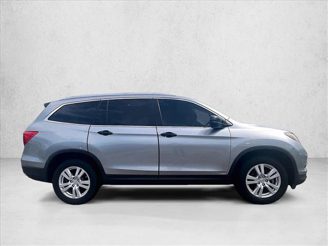 Used 2016 Honda Pilot LX image 5
