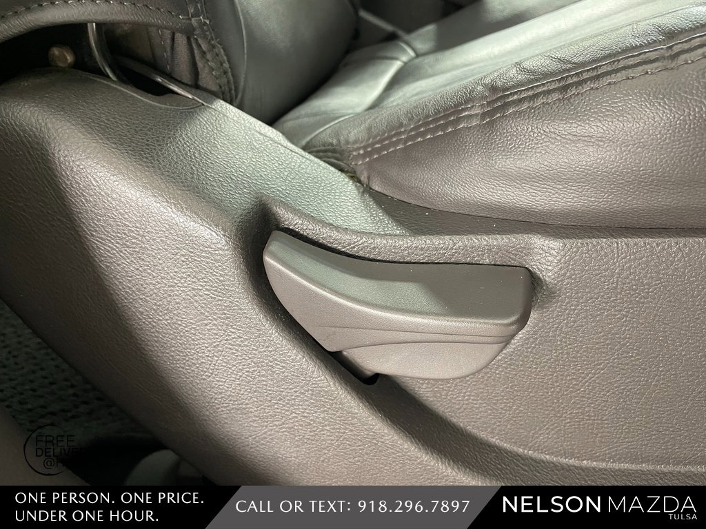 Used 2012 Hyundai Santa Fe Limited w/ Navigation Pkg 4 image 51