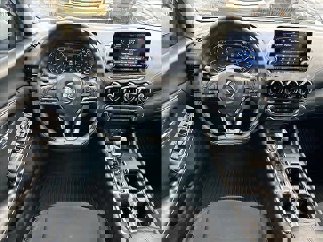 Used 2024 Nissan Sentra SV image 10