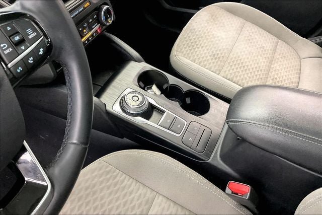 Used 2022 Ford Escape SE w/ SE Sport Appearance Package AWD/4WD image 16