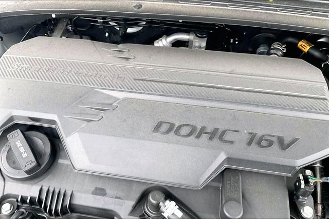 Certified 2025 Hyundai Elantra SEL image 32