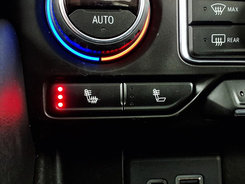 Used 2021 Chevrolet Tahoe LT w/ LT Signature Package image 14