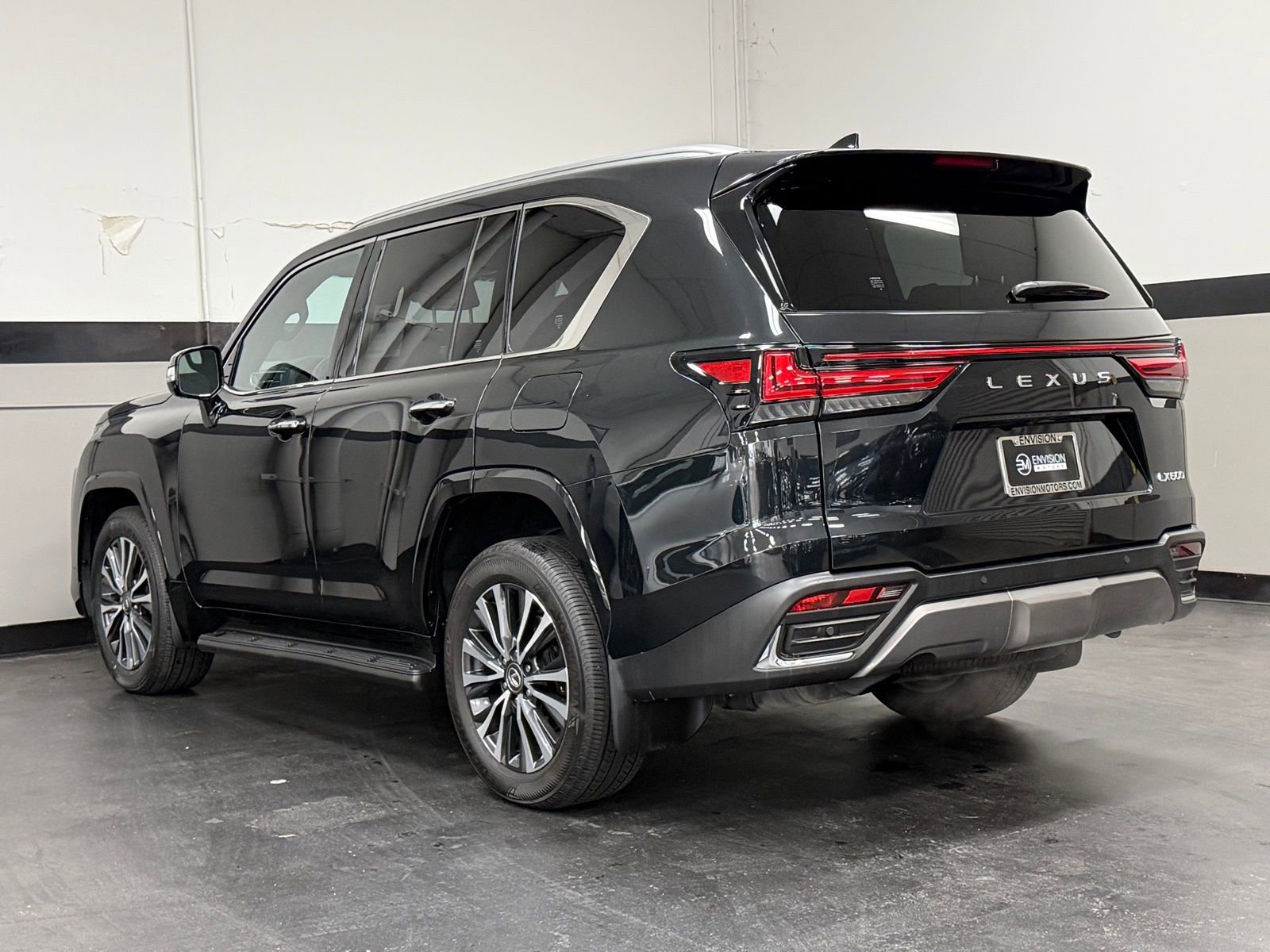 Used 2024 Lexus LX 600 4WD w/ Interior Upgrade Package image 10