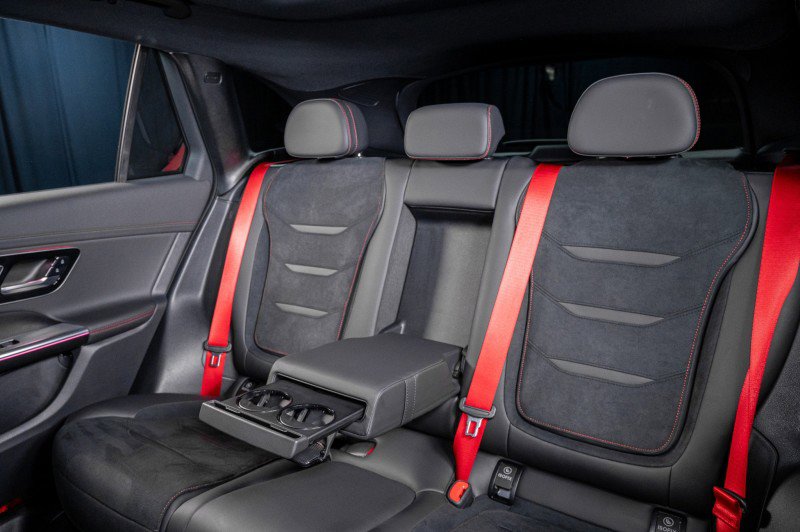 Used 2024 Mercedes-Benz GLC 43 AMG 4MATIC image 31