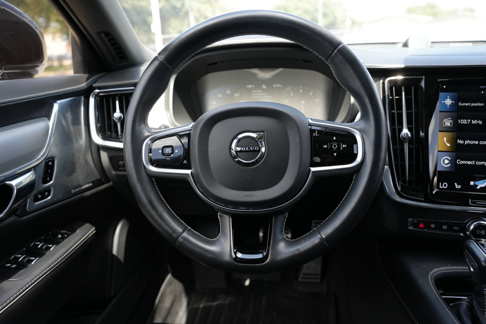 Used 2021 Volvo S90 T6 R-Design w/ Advanced Package AWD/4WD image 6