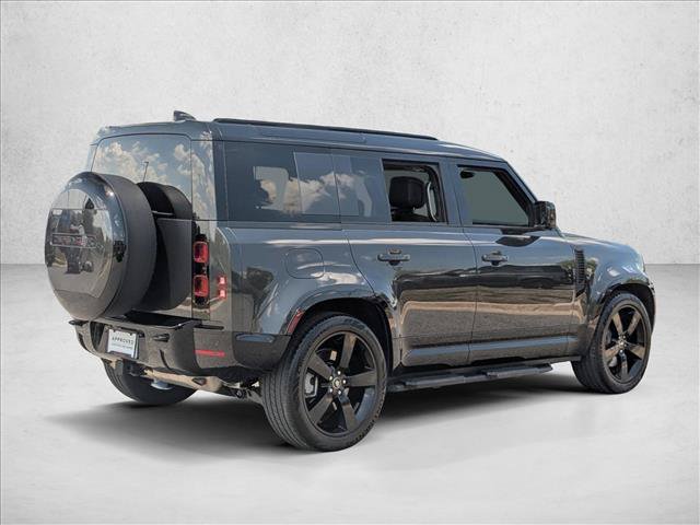 Used 2025 Land Rover Defender 110 X-Dynamic SE AWD/4WD image 5