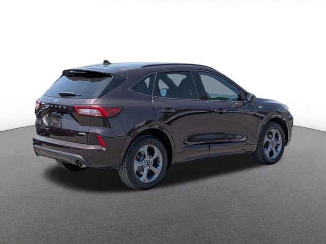 Certified 2023 Ford Escape ST-Line w/ Tech Pack #1 AWD/4WD image 3