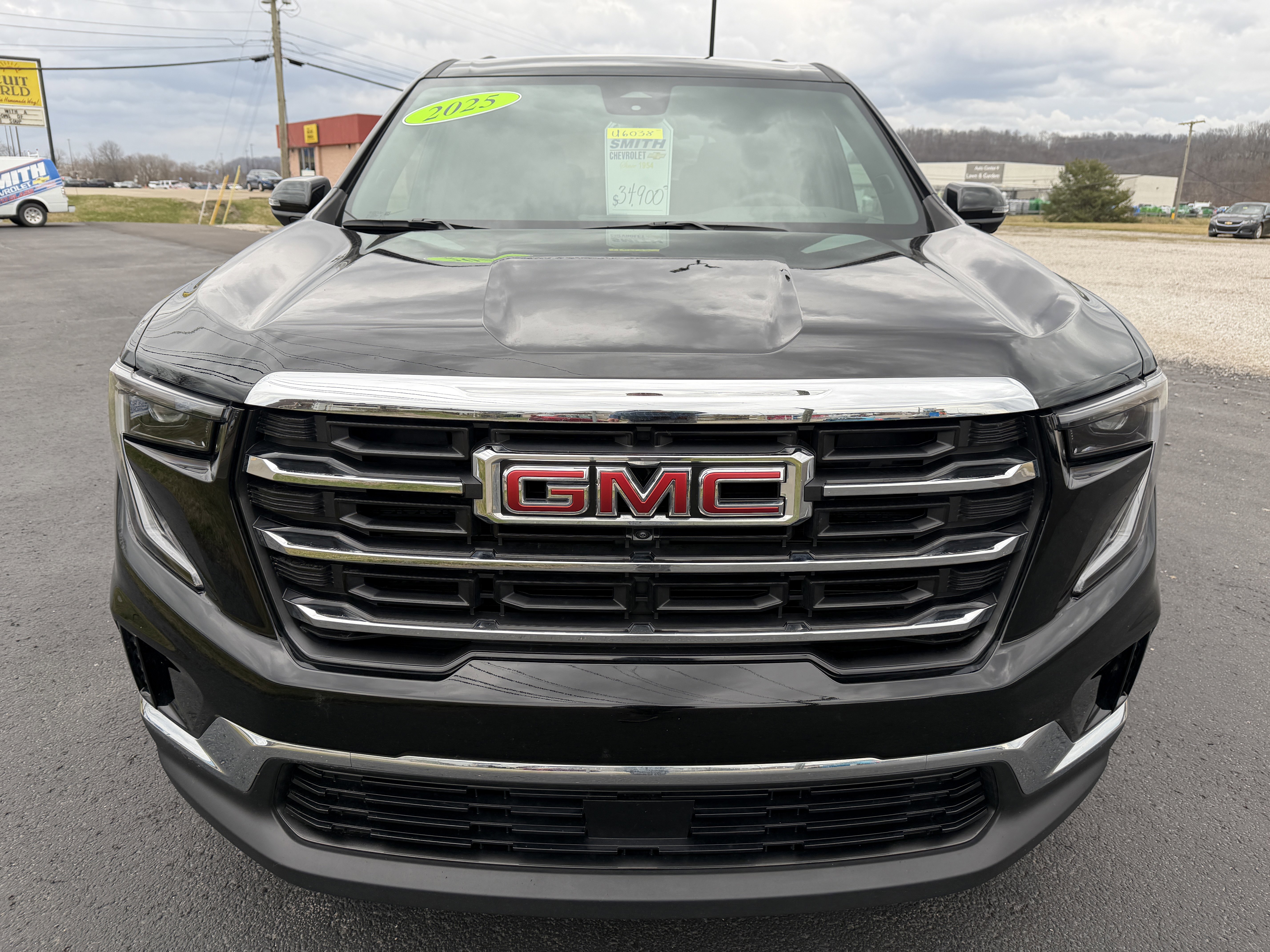 Used 2025 GMC Acadia Elevation image 6