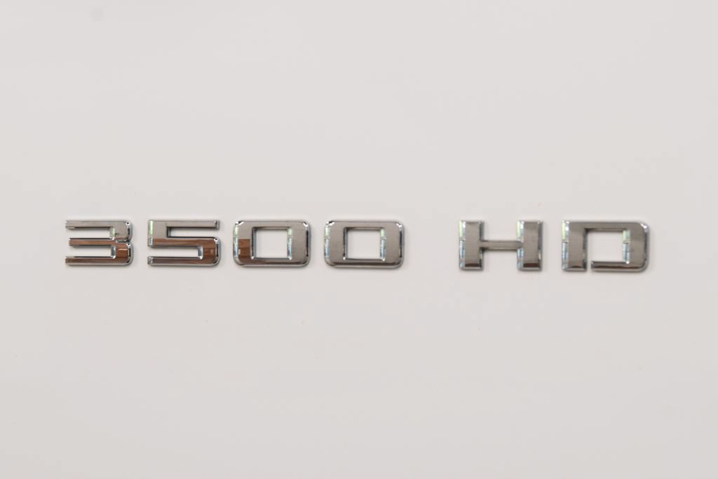 Used 2024 Chevrolet Silverado 3500 LTZ w/ LTZ Convenience Package AWD/4WD image 18