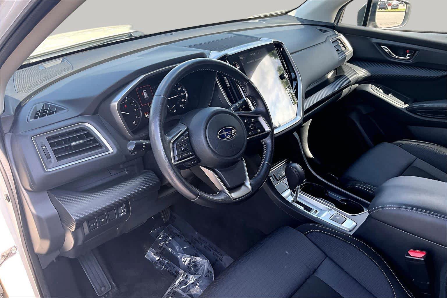 Used 2023 Subaru Ascent Premium w/ Convenience Package AWD/4WD image 17