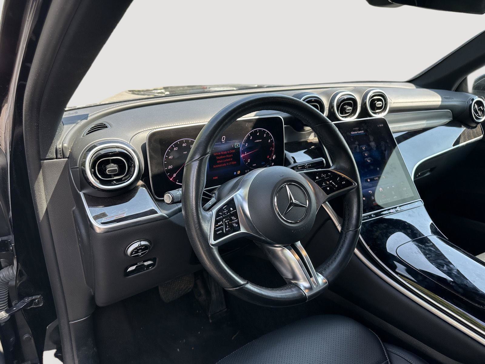 Used 2024 Mercedes-Benz GLC 300 image 11