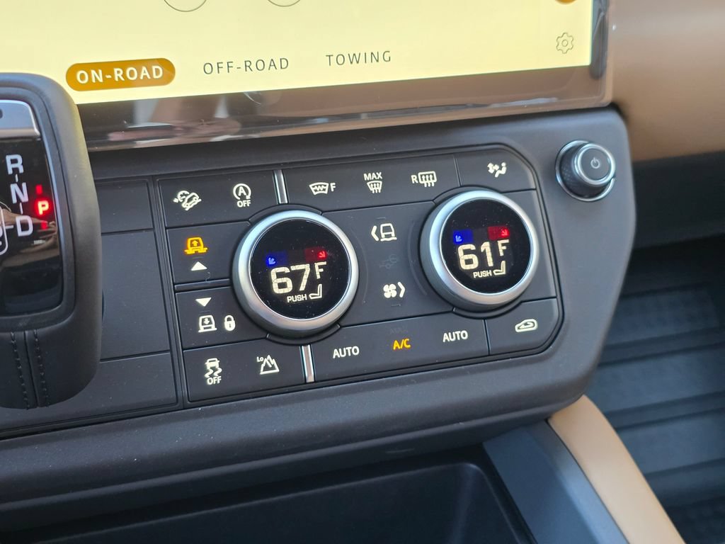 New 2026 Land Rover Defender 110 S AWD/4WD image 23