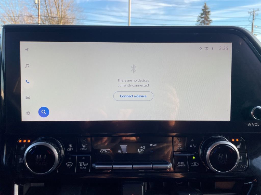 Used 2023 Toyota Highlander Limited image 17