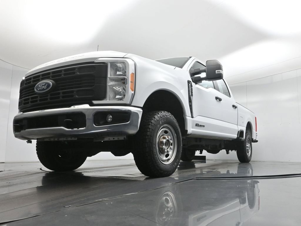Certified 2023 Ford F250 XL w/ FX4 Off-Road Package AWD/4WD image 46