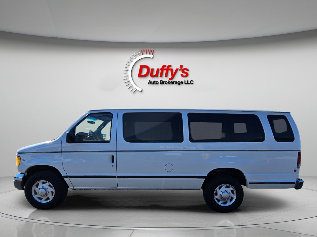 Used 2001 Ford E-350 and Econoline 350 Club Wagon image 12