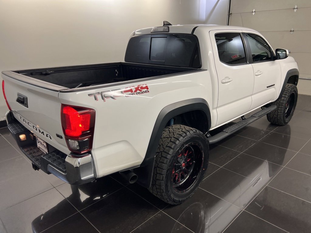 Used 2018 Toyota Tacoma TRD Off-Road image 6
