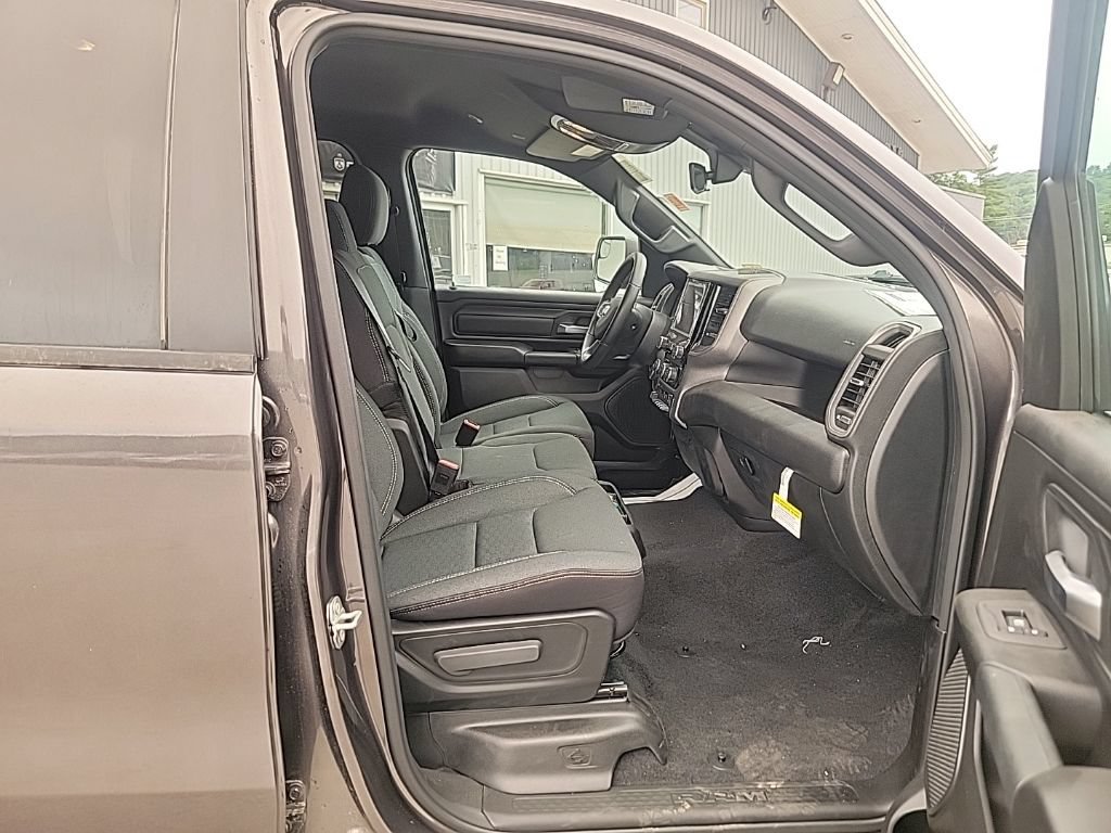 New 2026 RAM 1500 Warlock AWD/4WD image 8