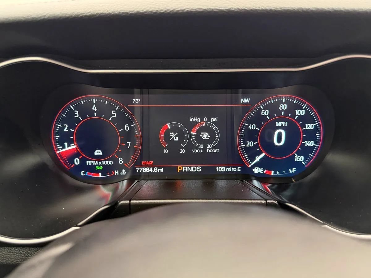 Used 2018 Ford Mustang Premium w/ Equipment Group 201A RWD image 18