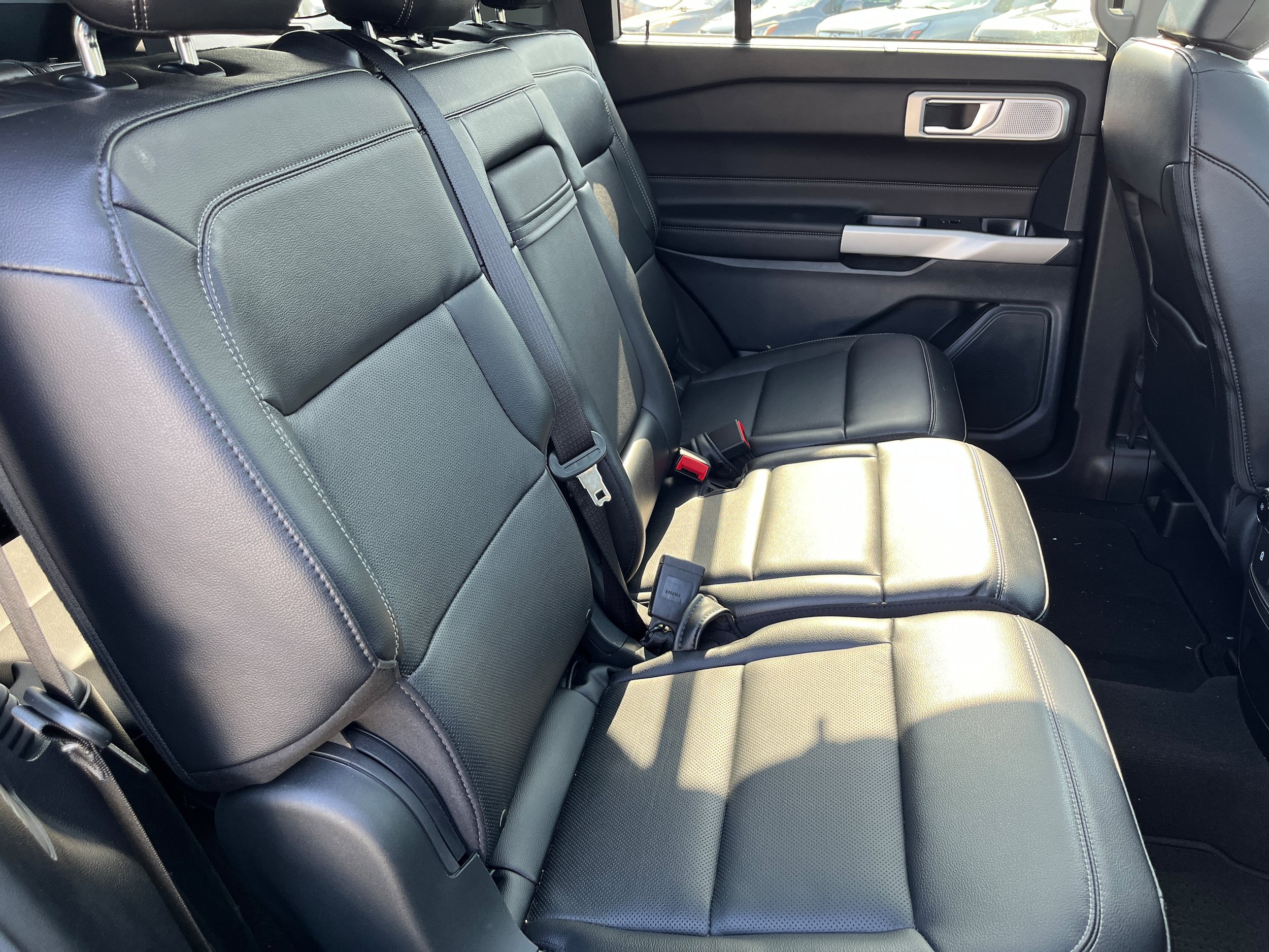 Certified 2023 Ford Explorer Limited w/ Limited Technology Package AWD/4WD image 13