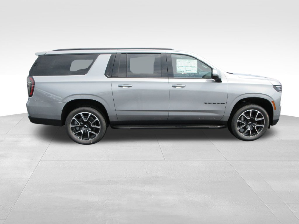 New 2026 Chevrolet Suburban RST w/ RST Capability Package AWD/4WD image 7
