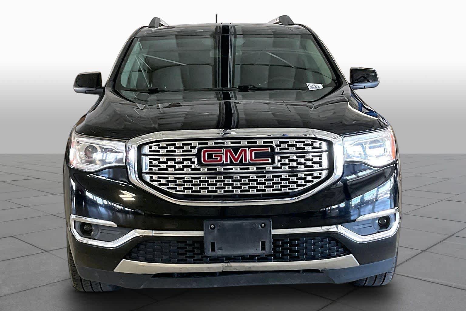 Used 2019 GMC Acadia Denali FWD image 3