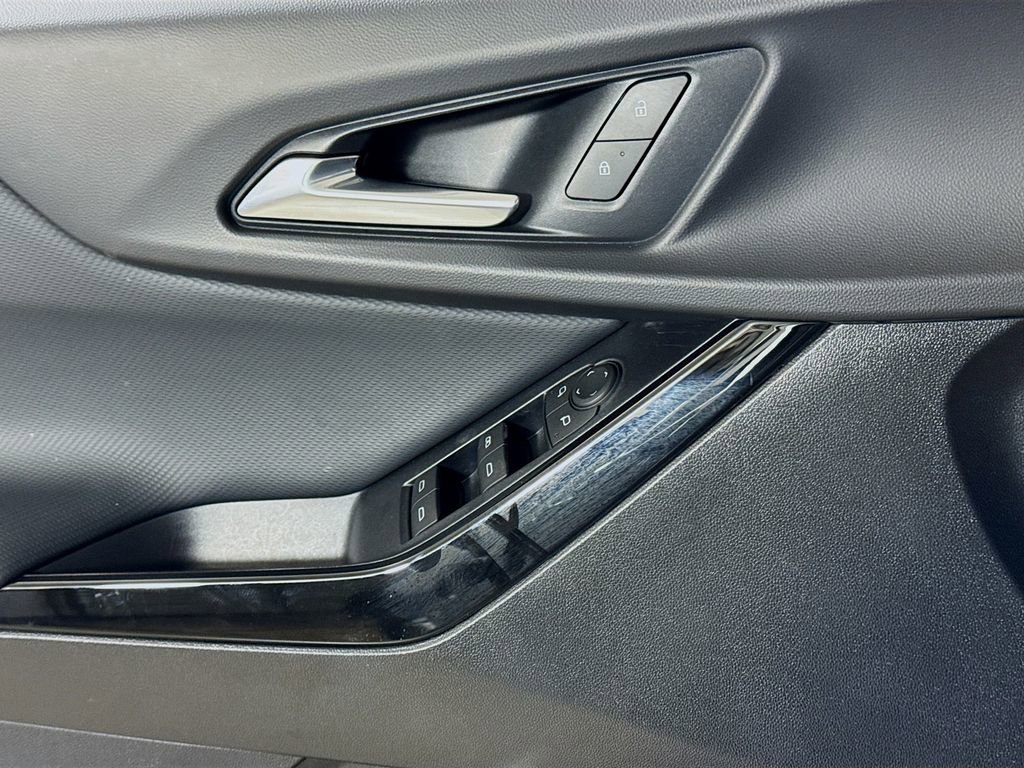 Certified 2026 Chevrolet Equinox LT AWD/4WD image 16