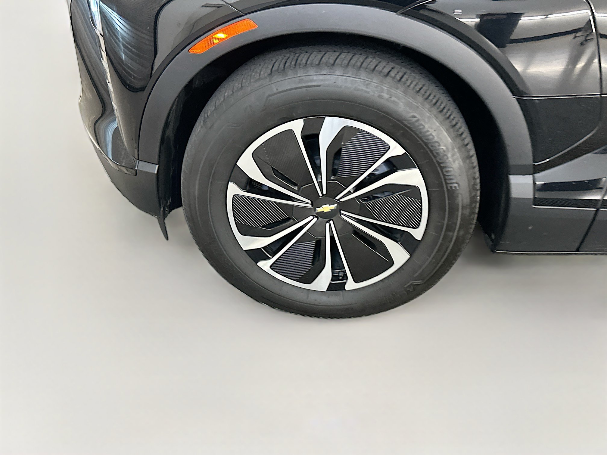 Used 2024 Chevrolet Blazer EV LT AWD/4WD image 11