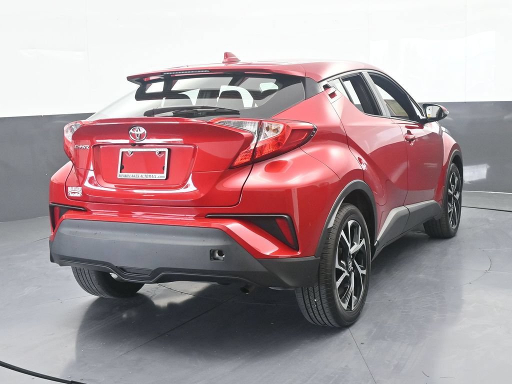 Used 2021 Toyota C-HR XLE FWD image 5
