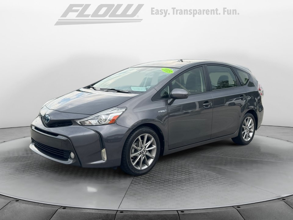 Used 2015 Toyota Prius V Five w/ Advanced Technology Package FWD image 4