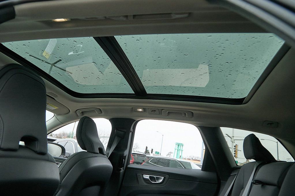 New 2026 Volvo XC60 B5 Core w/ Climate Package image 19