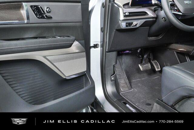 New 2027 Cadillac Vistiq Sport AWD/4WD image 7