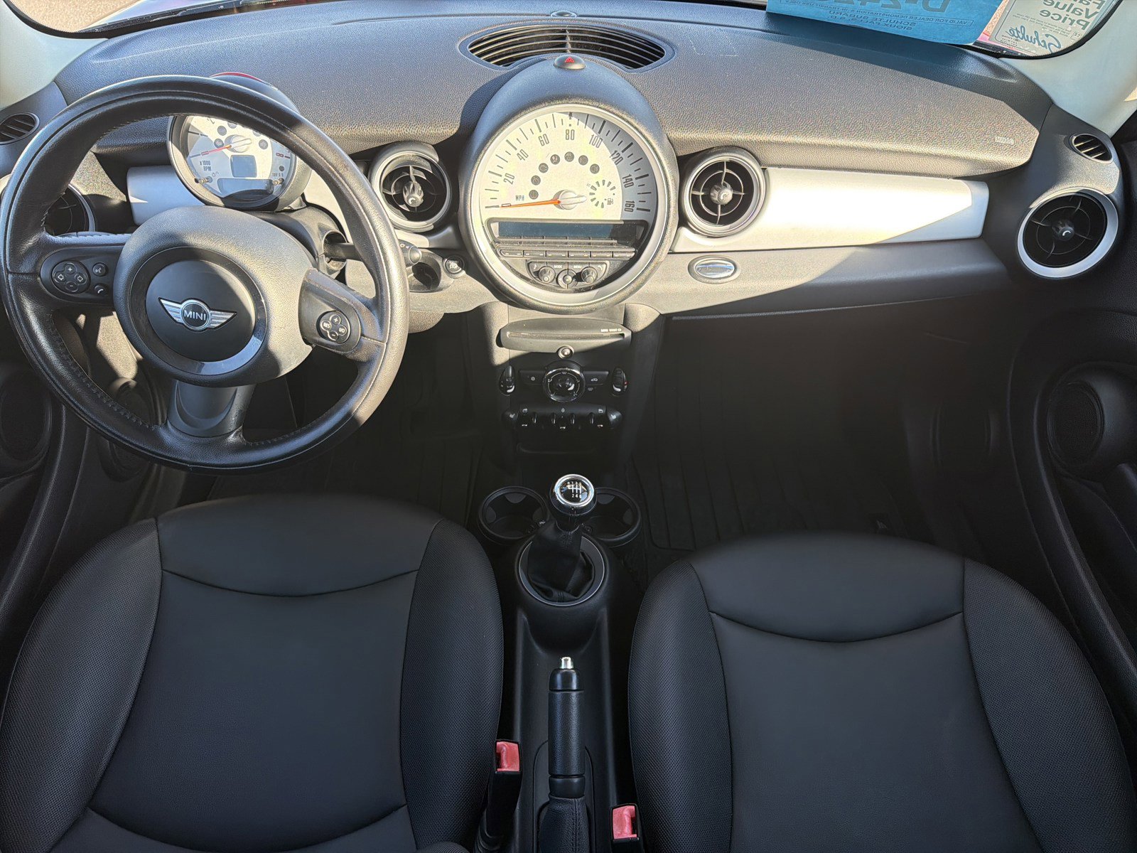 Used 2011 MINI Cooper Hardtop image 10