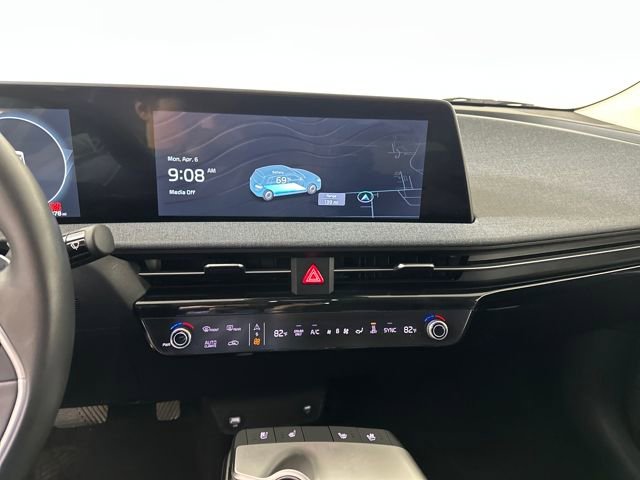 Used 2023 Kia EV6 Wind image 21