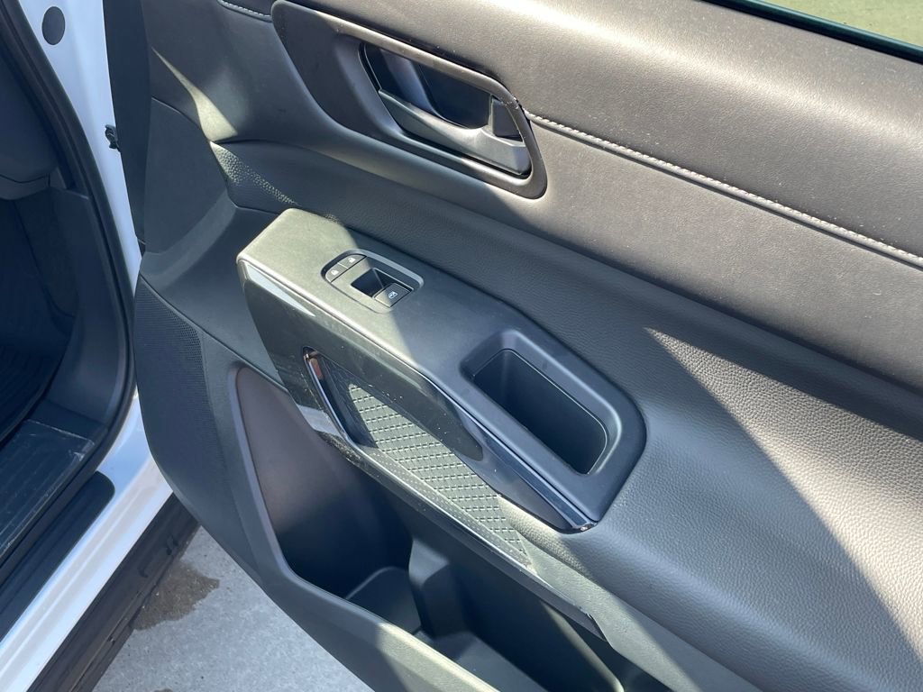 New 2026 Nissan Pathfinder SV w/ Cargo Package FWD image 35