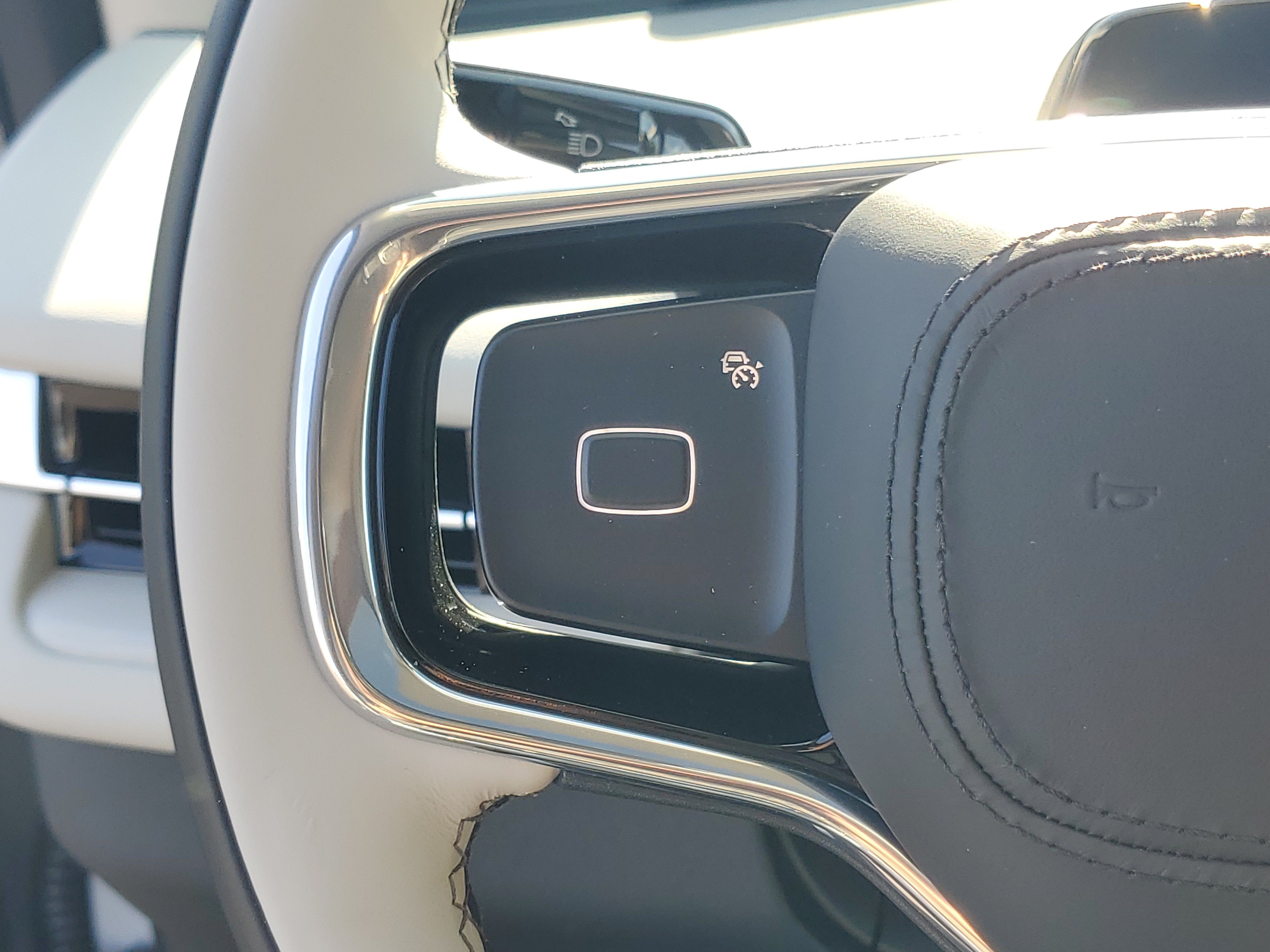 New 2026 Lincoln Navigator Reserve AWD/4WD image 17