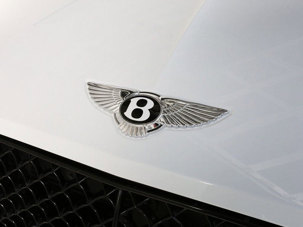 Used 2023 Bentley Continental GT Azure image 10