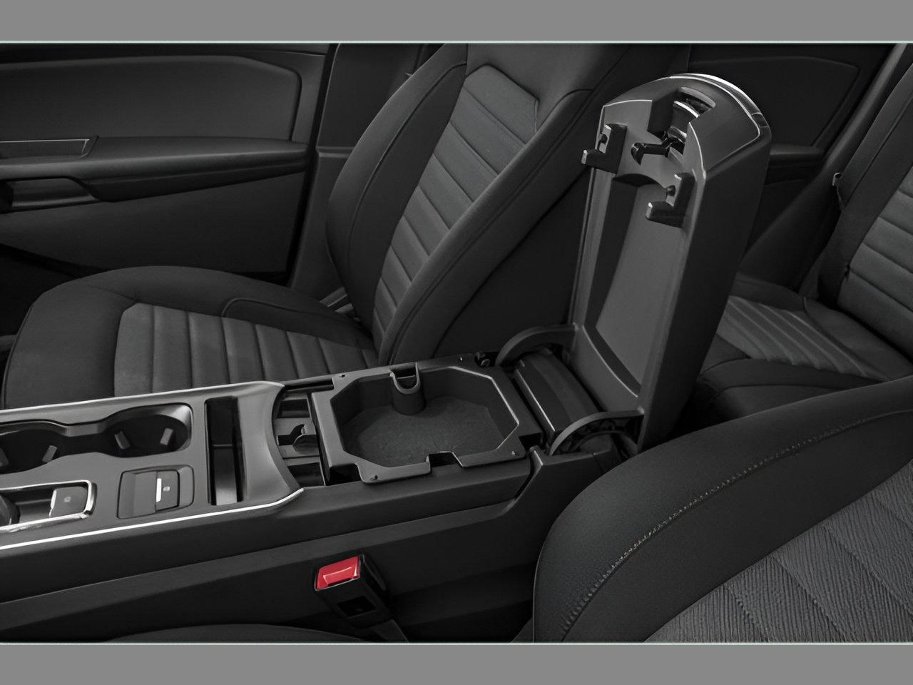 Used 2024 Ford Edge SE w/ Black Appearance Package AWD/4WD image 28