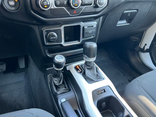 Used 2021 Jeep Wrangler Sport image 27