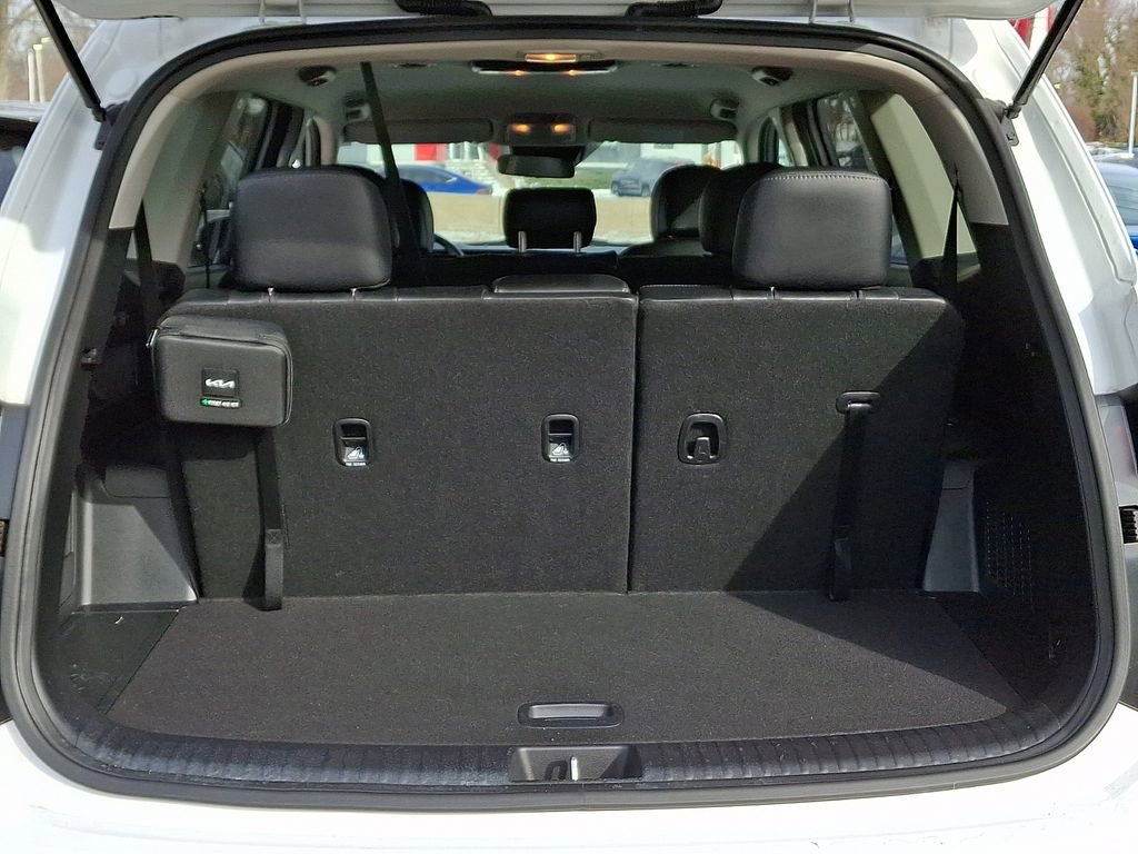 Used 2024 Kia Telluride LX image 28